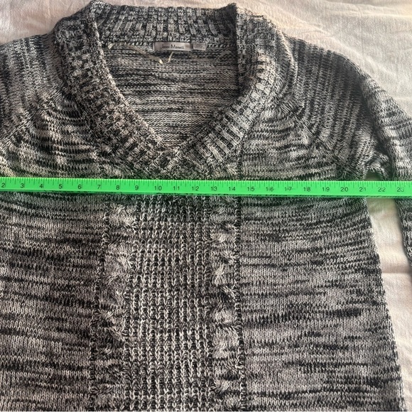 Jason Maxwell Sweater XL Black & White great condition. Pullover. V neck. - Picture 4 of 6